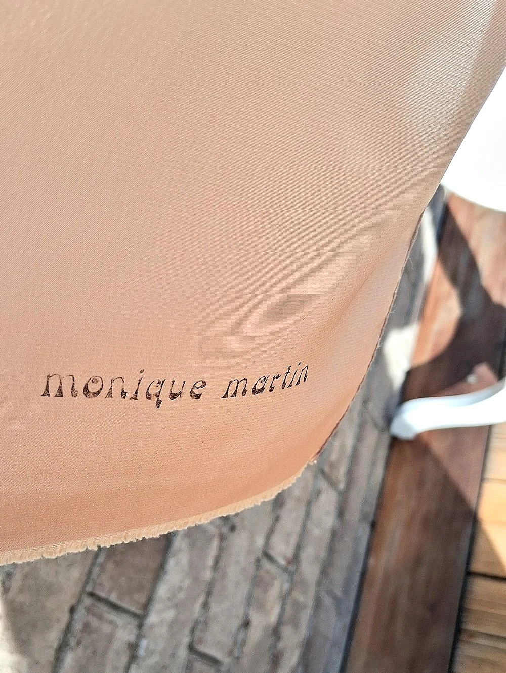 Vintage Monique Martin Tan Rectangular Scarf -  Made In Japan - Picture 3 of 12
